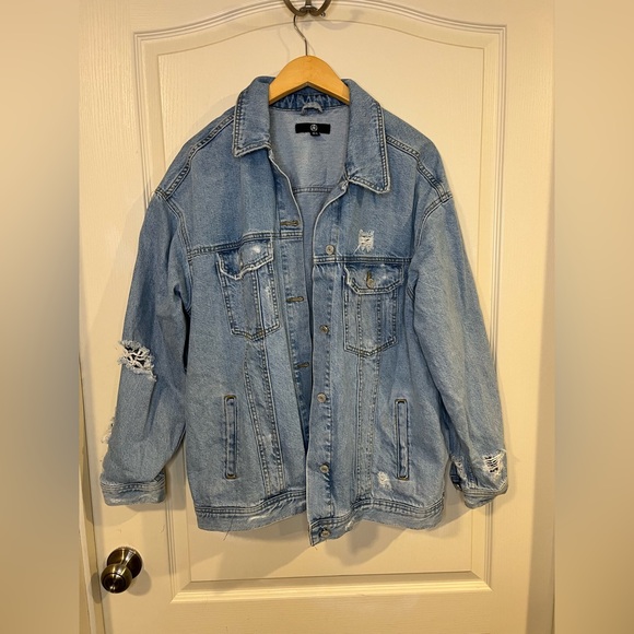 Missguided Light Wash Distressed Denim Jacket - Picture 2 of 7